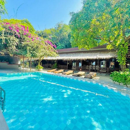 Seasta Beach Resort Baler Buitenkant foto