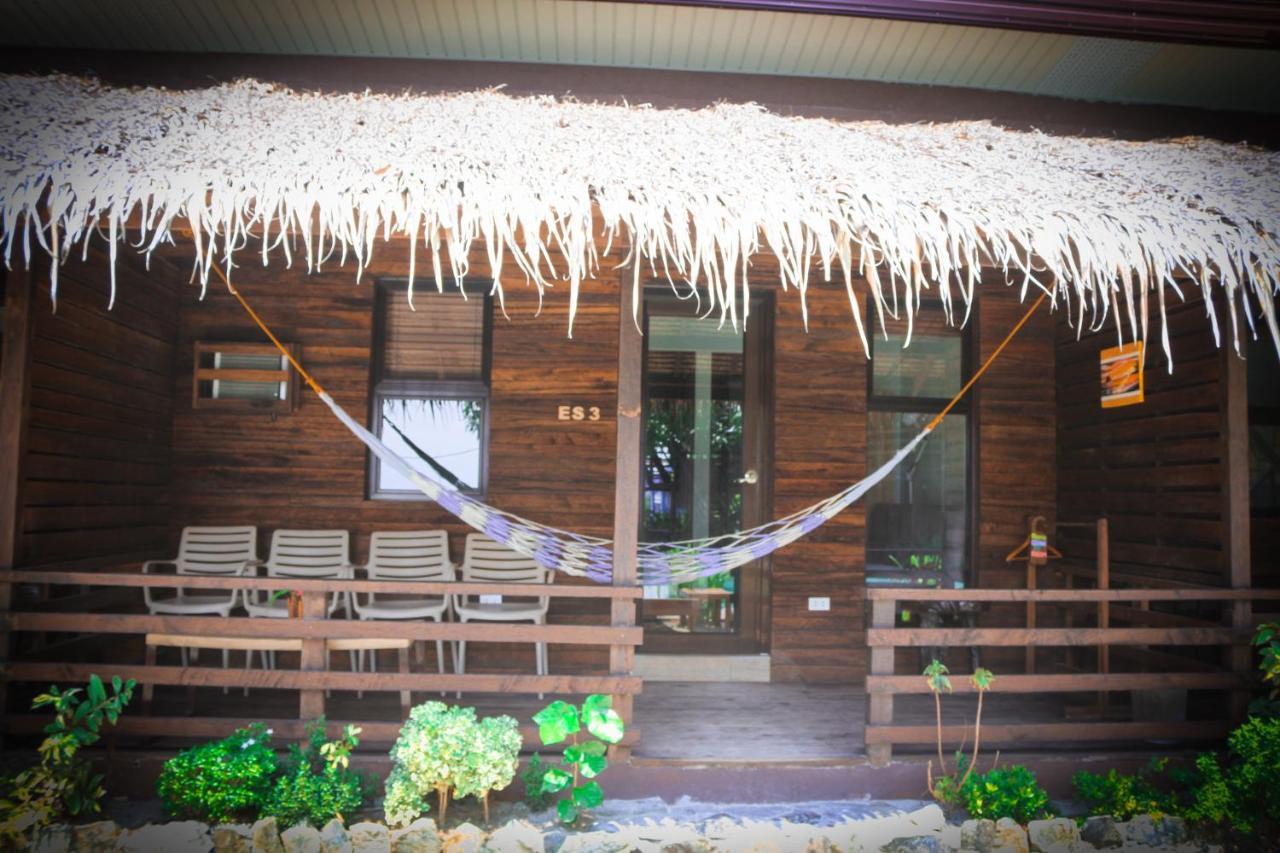Seasta Beach Resort Baler Buitenkant foto